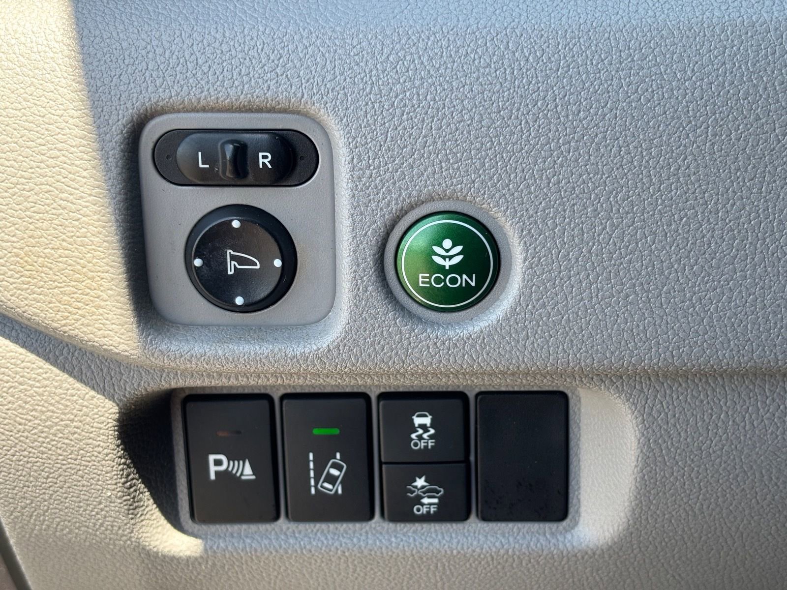 Used 2018 Honda Pilot Touring image 34