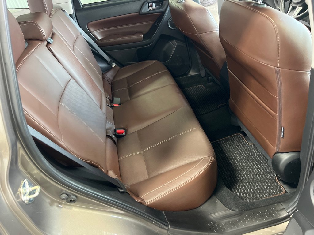 Used 2018 Subaru Forester 2.5i Touring AWD/4WD image 15