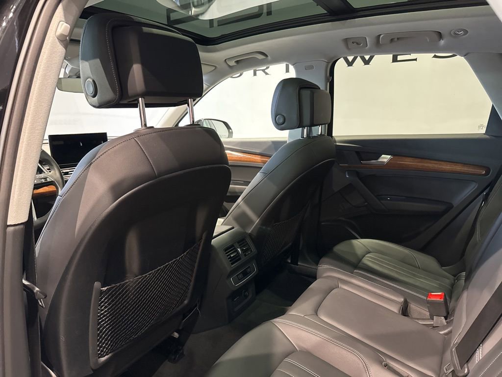 Used 2023 Audi Q5 2.0T Premium w/ Convenience Package image 34