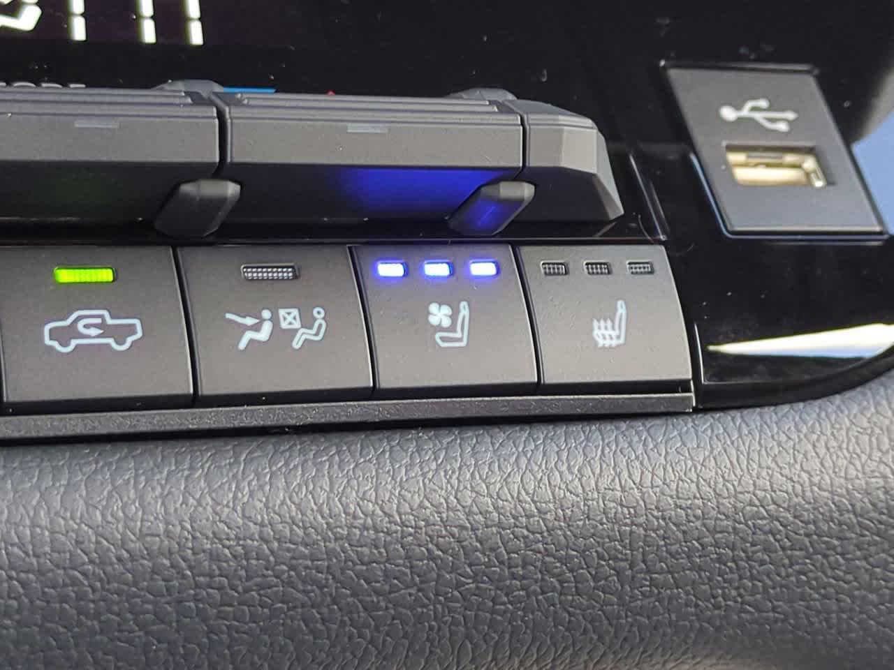 New 2026 Toyota Tundra Limited AWD/4WD image 21