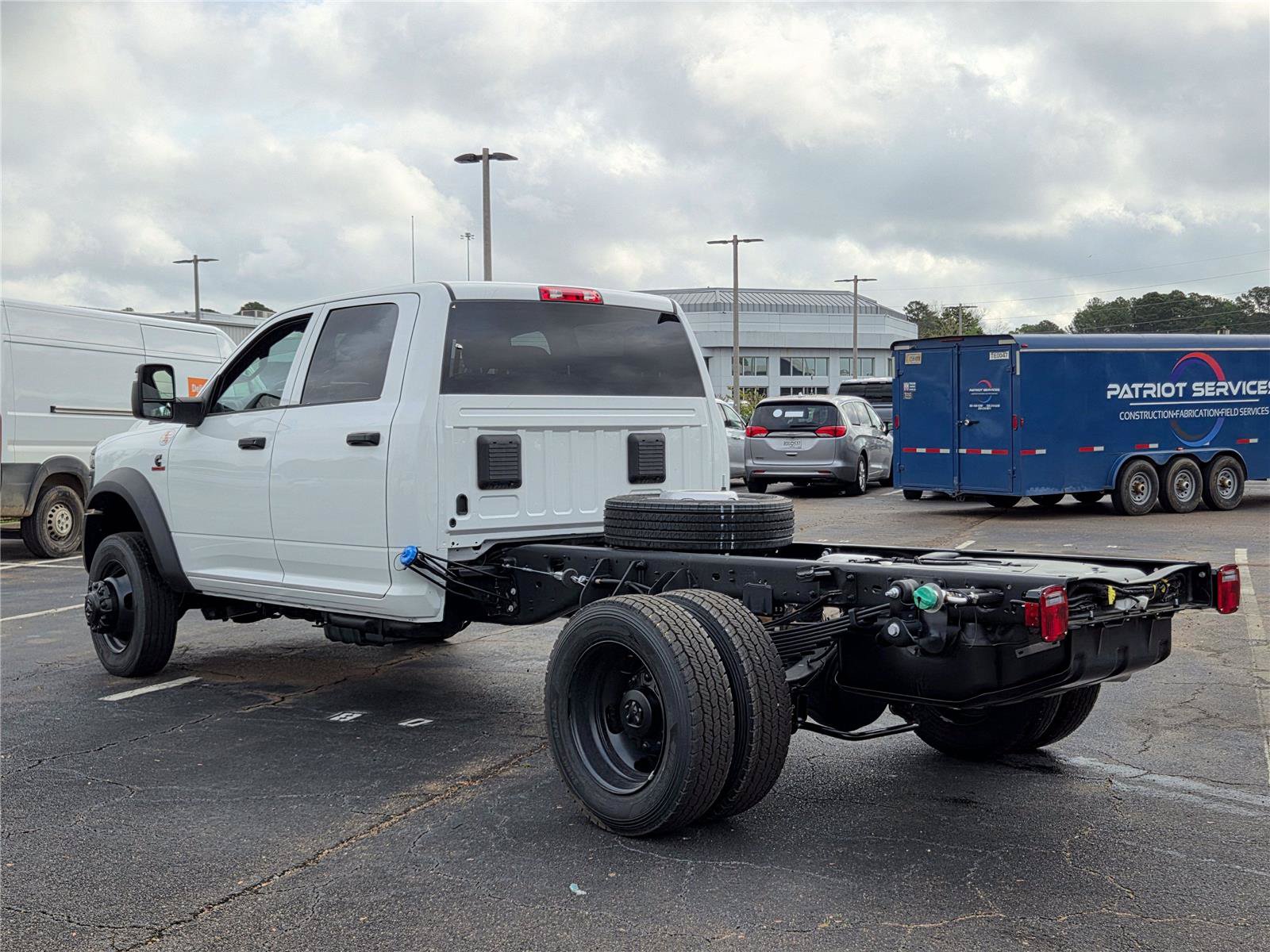 New 2026 RAM 5500 Tradesman AWD/4WD image 7