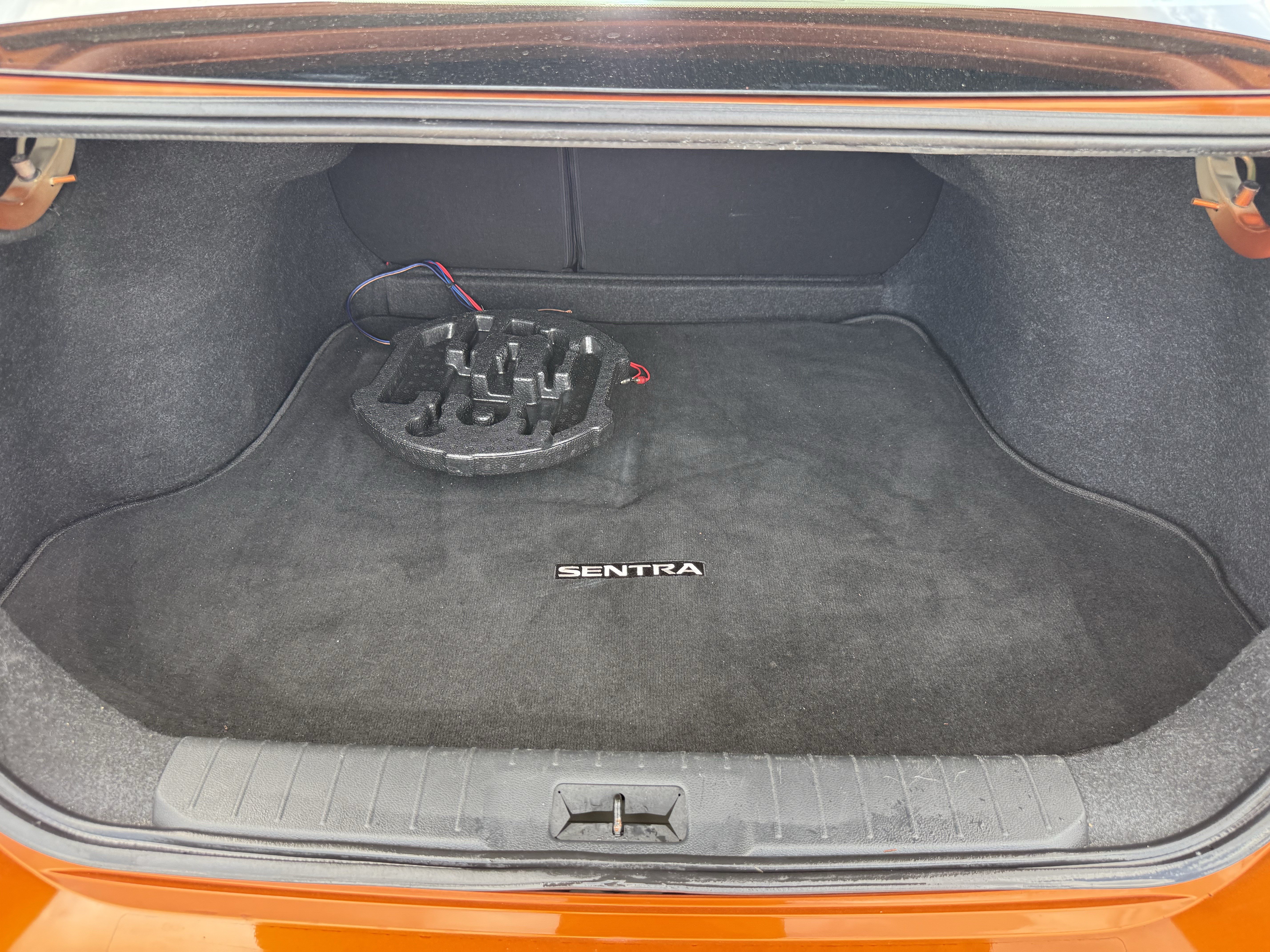 Used 2022 Nissan Sentra SR w/ Electronics Package FWD image 30