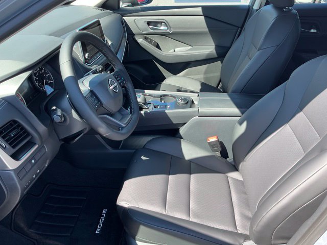 New 2026 Nissan Rogue Dark Armor AWD/4WD image 10