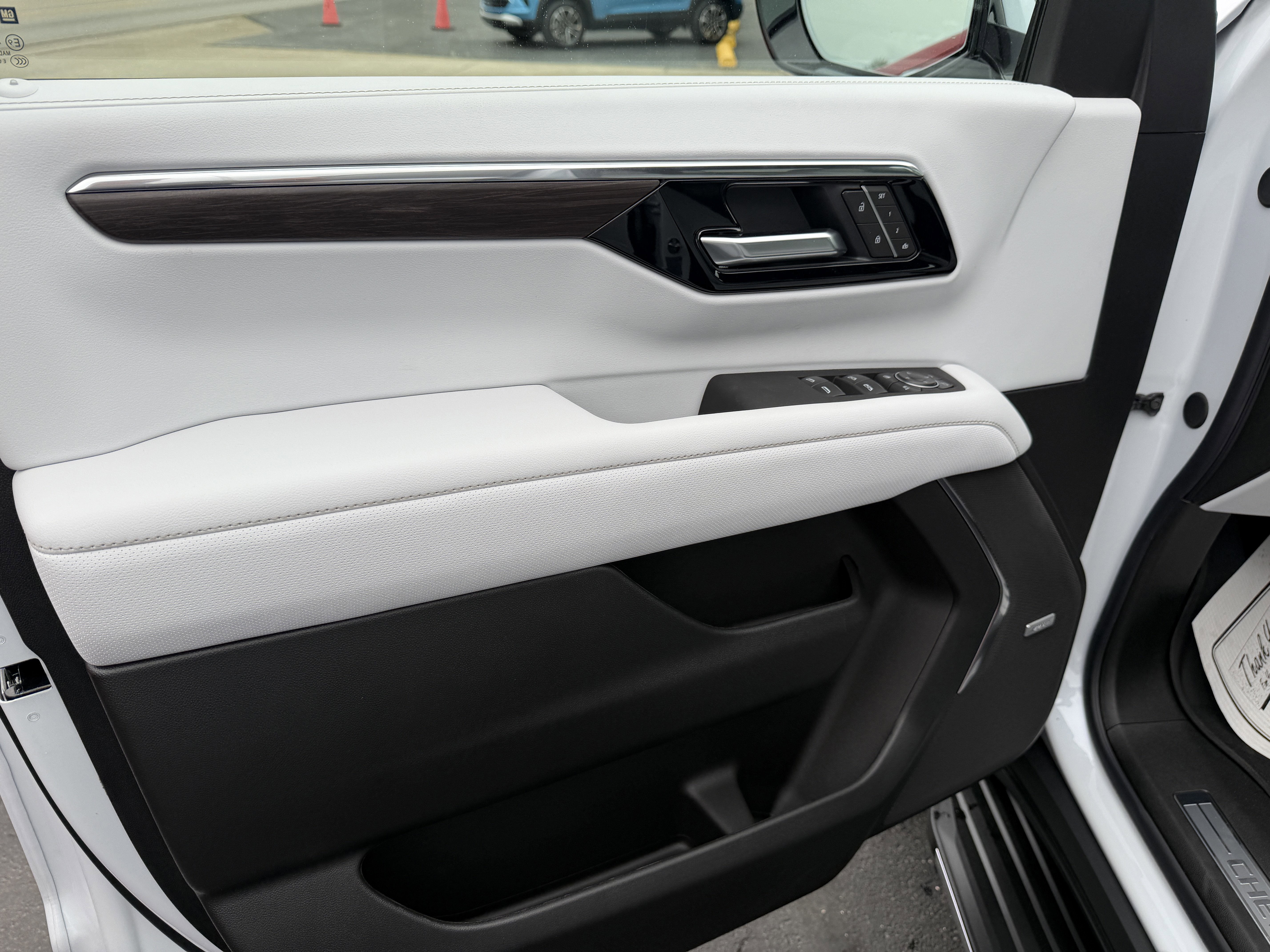New 2026 Chevrolet Tahoe Premier AWD/4WD image 14