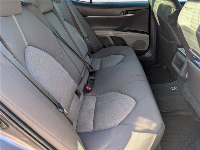 Used 2021 Toyota Camry LE FWD image 18