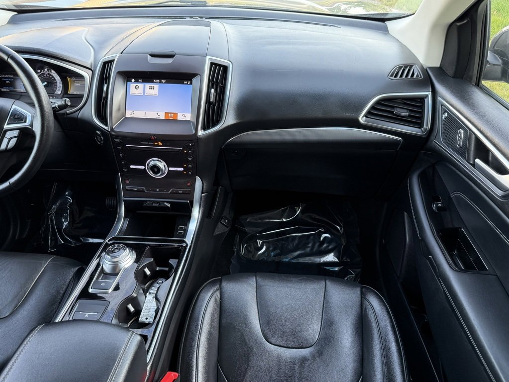 Used 2019 Ford Edge Titanium image 29