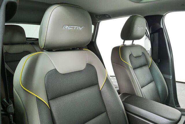 Certified 2025 Chevrolet Trax ACTIV w/ Sunroof Package FWD image 25