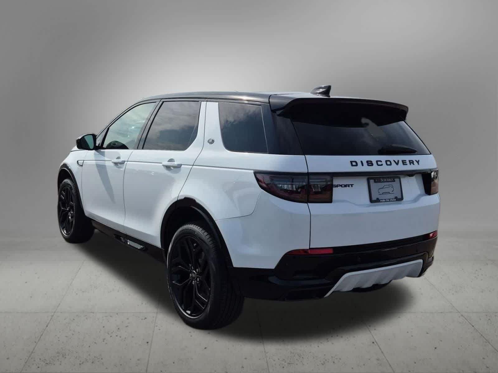 New 2026 Land Rover Discovery Sport Landmark AWD/4WD image 4