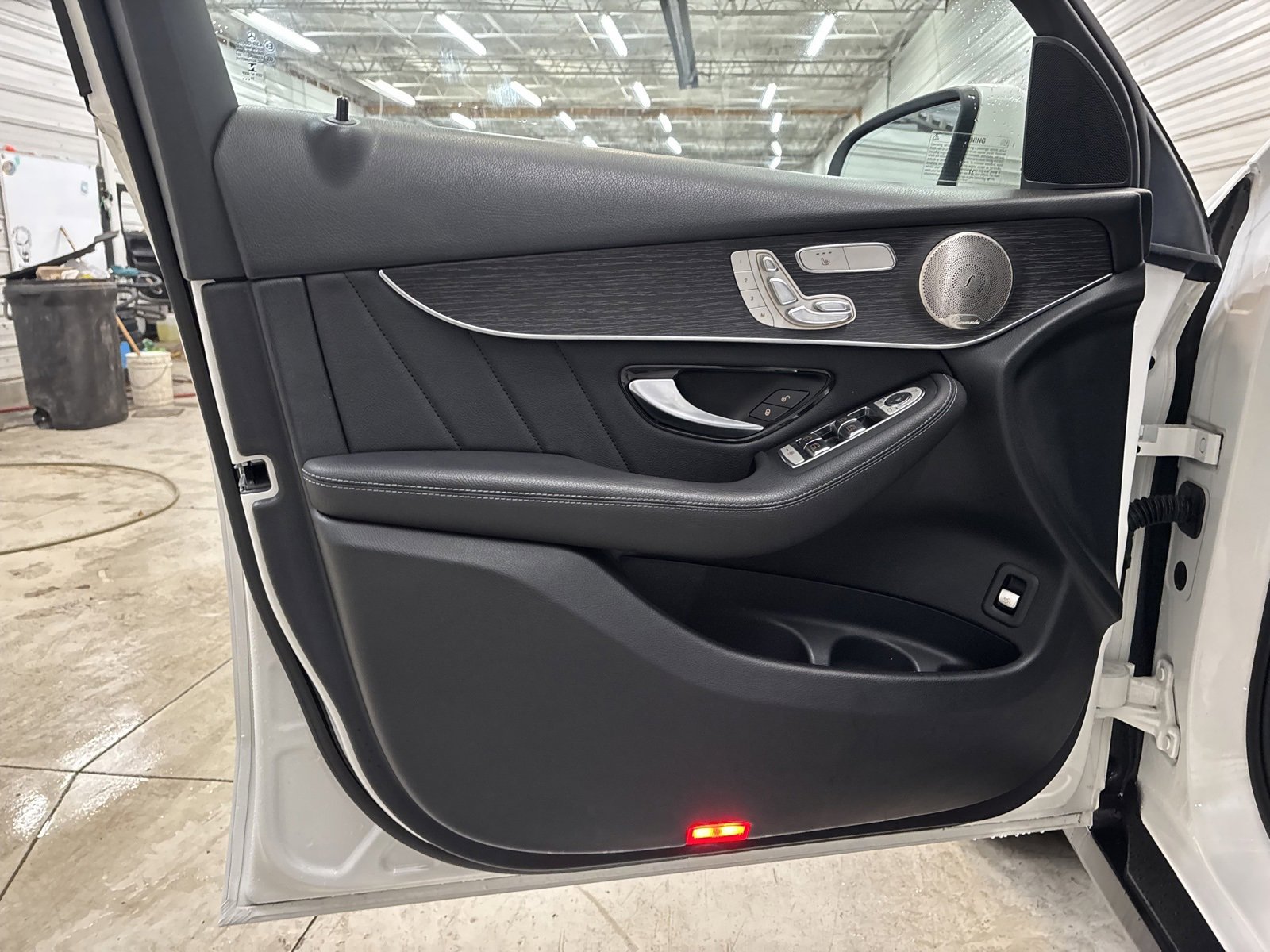 Used 2021 Mercedes-Benz GLC 300 GLC 300 image 11