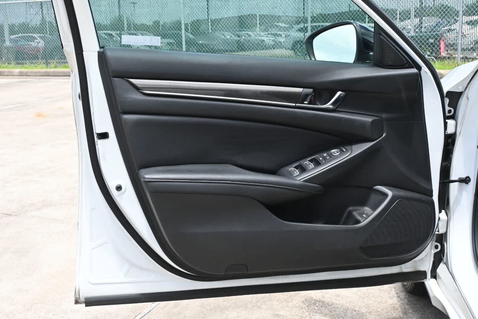 Used 2021 Honda Accord Sport image 18
