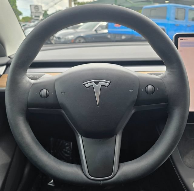 Used 2023 Tesla Model 3 Standard Range RWD image 19