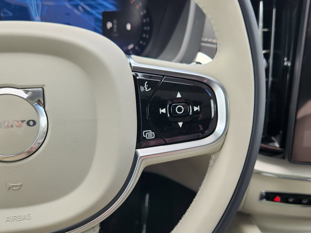 New 2026 Volvo XC60 B5 Ultra w/ Climate Package AWD/4WD image 18