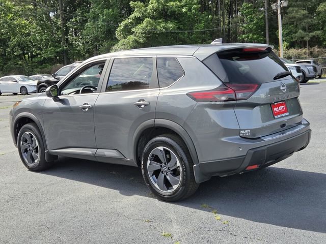 Used 2026 Nissan Rogue SV w/ Cold Weather Package FWD image 3