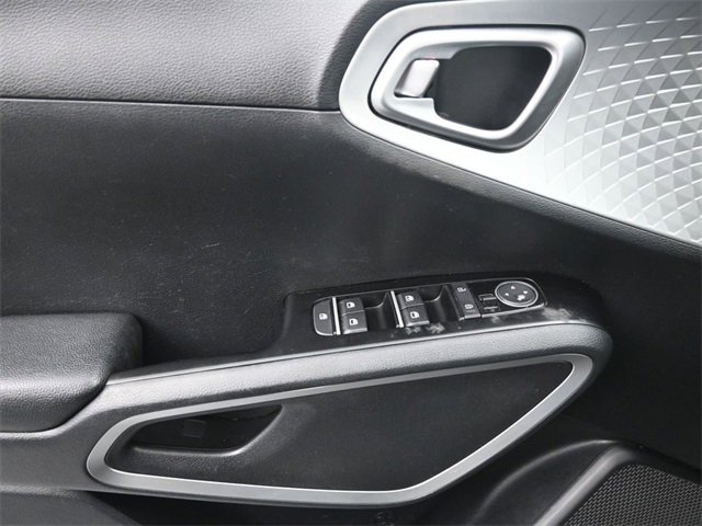 Used 2022 Kia Soul LX w/ Technology Package image 23