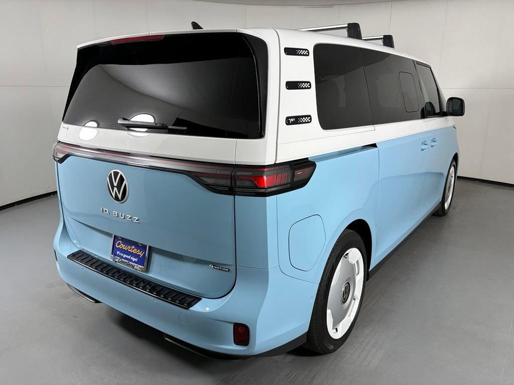 Used 2025 Volkswagen ID. Buzz 1st Edition AWD/4WD image 8
