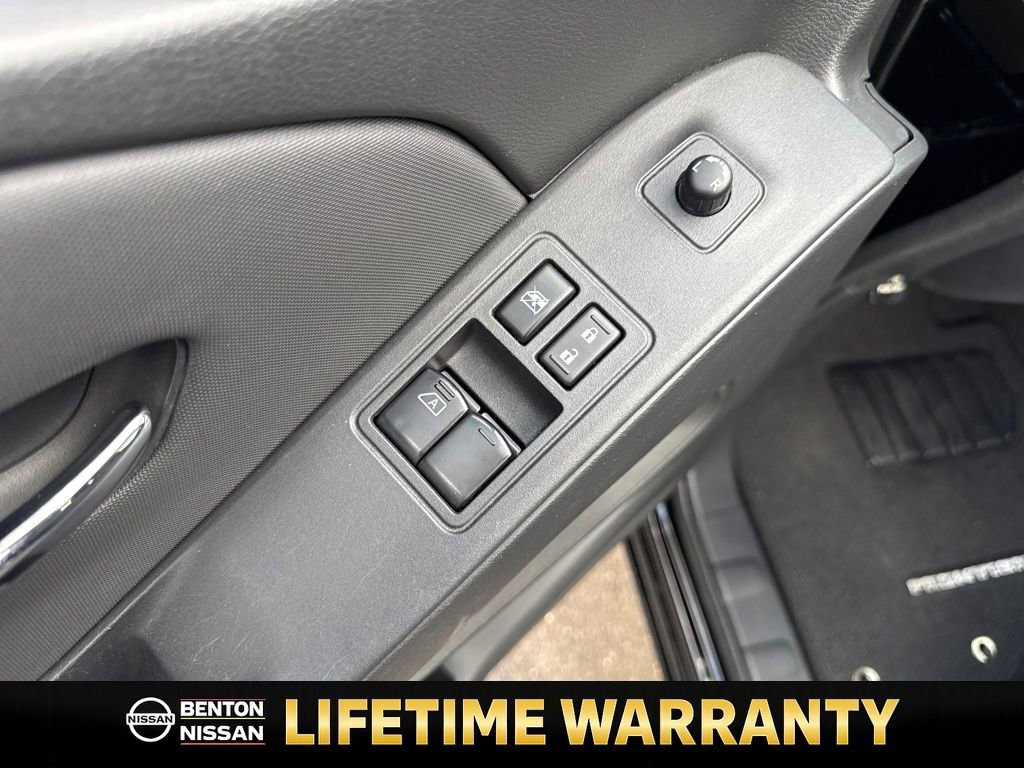 Used 2024 Nissan Frontier SV w/ SV Convenience Package image 13