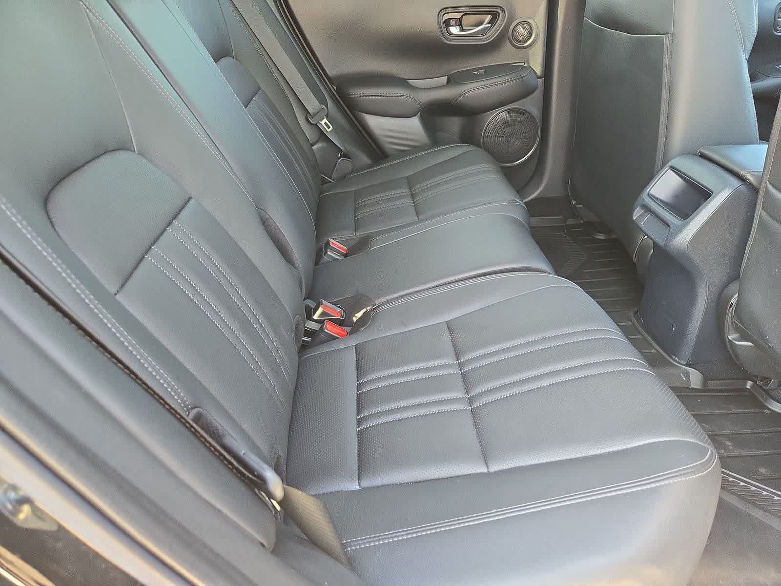 Used 2023 Honda HR-V EX-L image 19