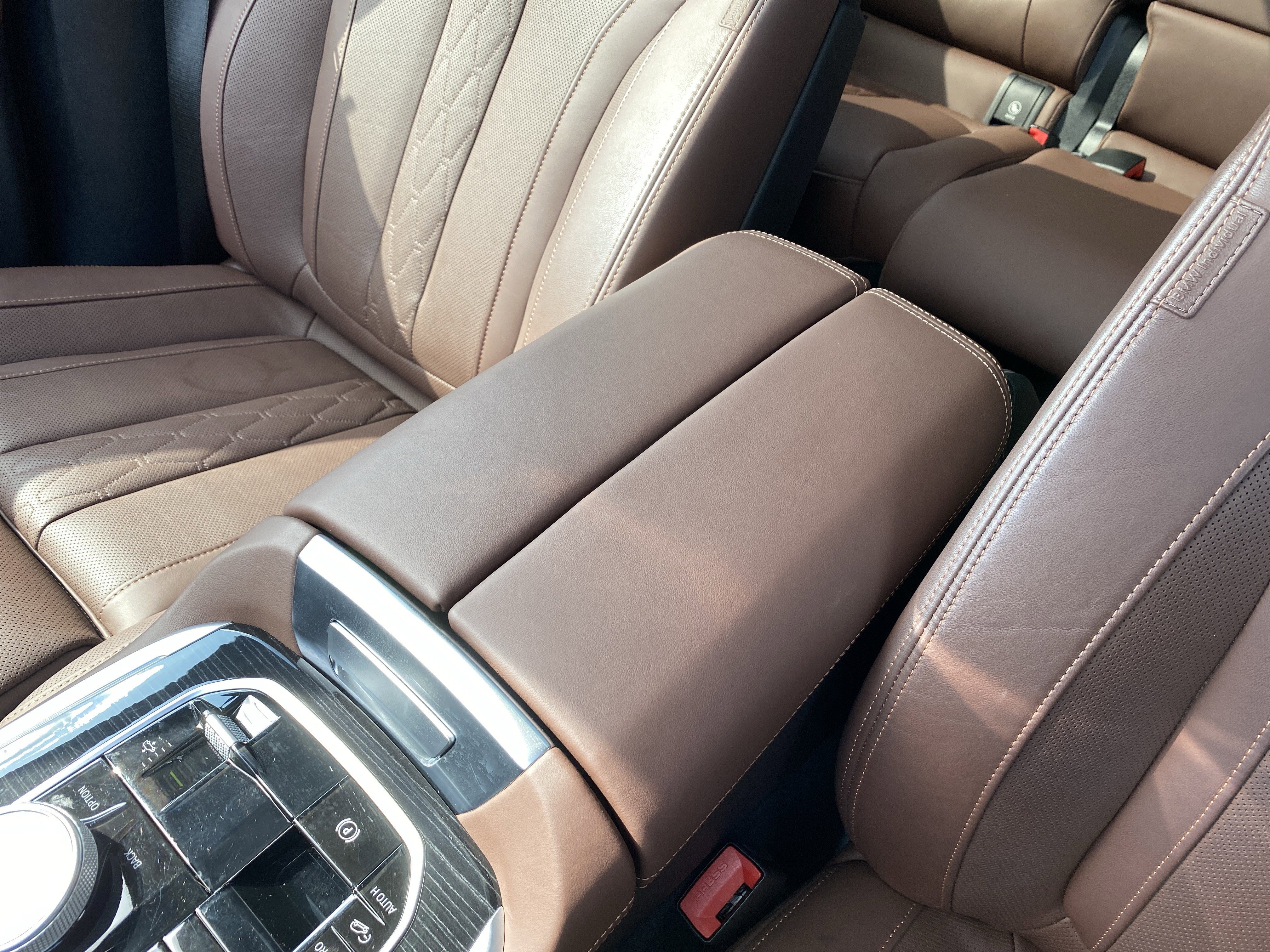 Used 2024 BMW X7 M60i w/ Executive Package image 42