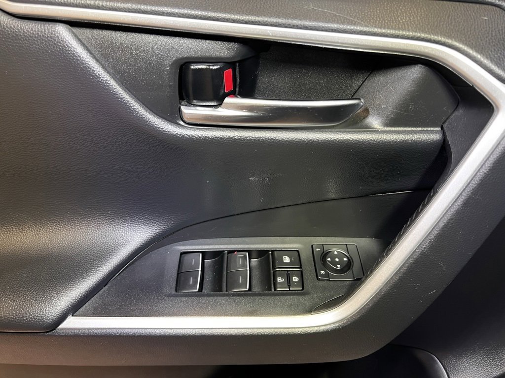 Used 2023 Toyota RAV4 Adventure image 20