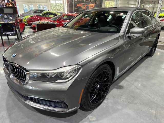 Used 2016 BMW 740i w/ Executive Package 2 RWD image 11
