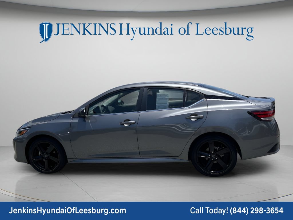 Used 2024 Nissan Sentra SR FWD image 9