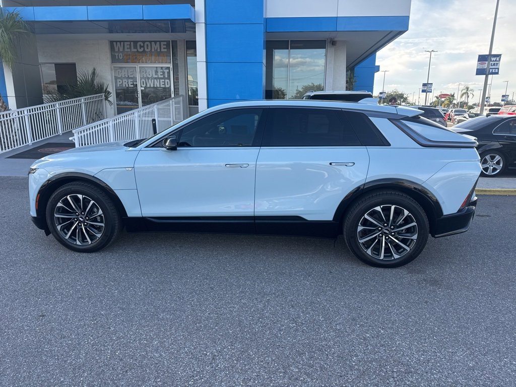 Used 2024 Cadillac Lyriq Sport image 8