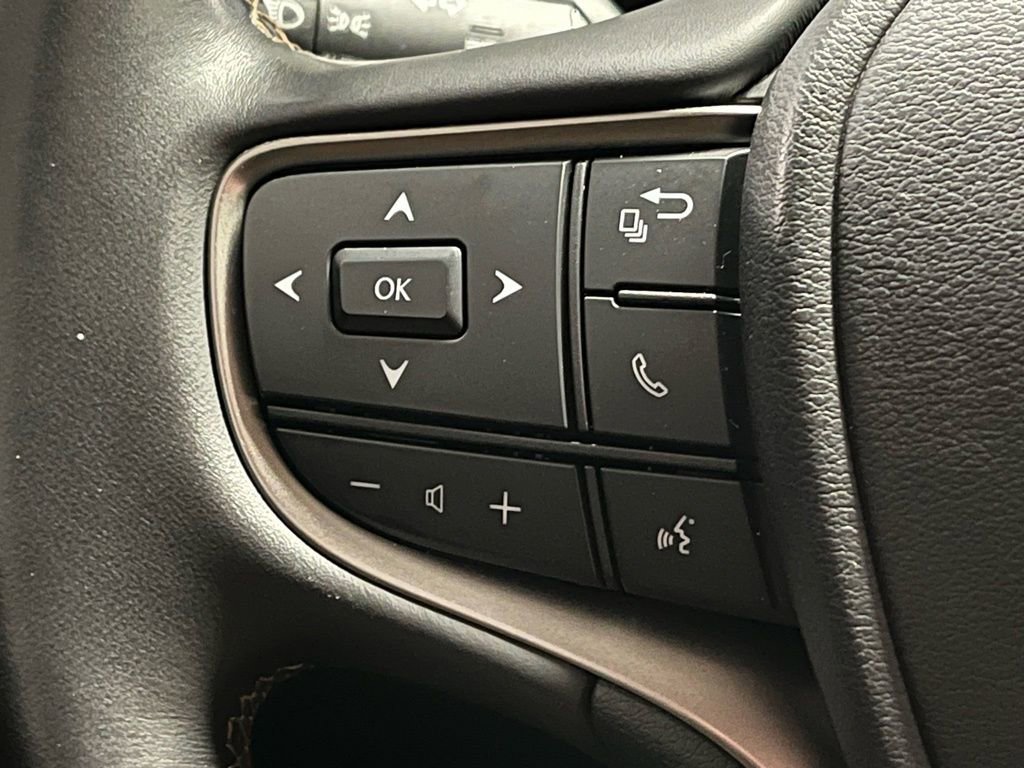 Used 2022 Lexus UX 250h 250h Base w/ Accessory Package (Z1) image 28