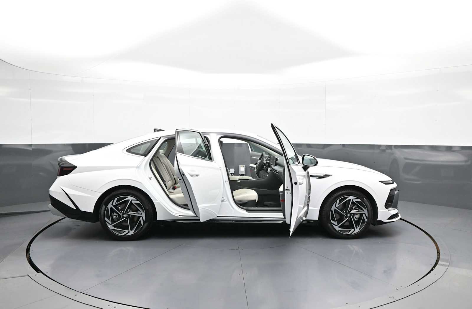 New 2026 Hyundai Sonata SEL FWD image 41