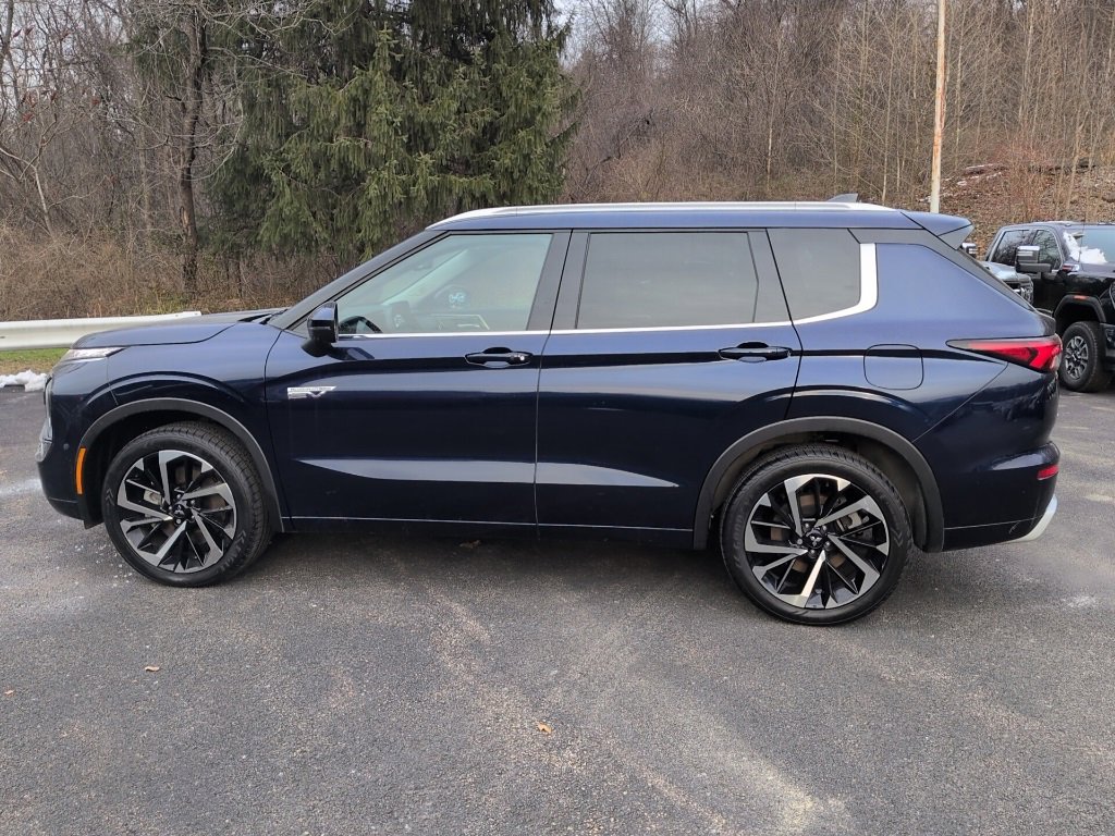 Used 2023 Mitsubishi Outlander SEL image 6