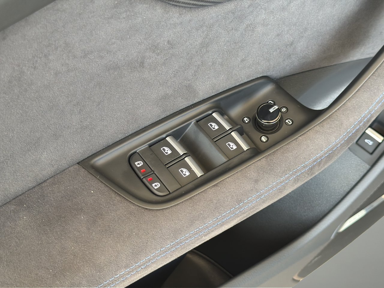 Used 2026 Audi RS Q8 performance AWD/4WD image 10