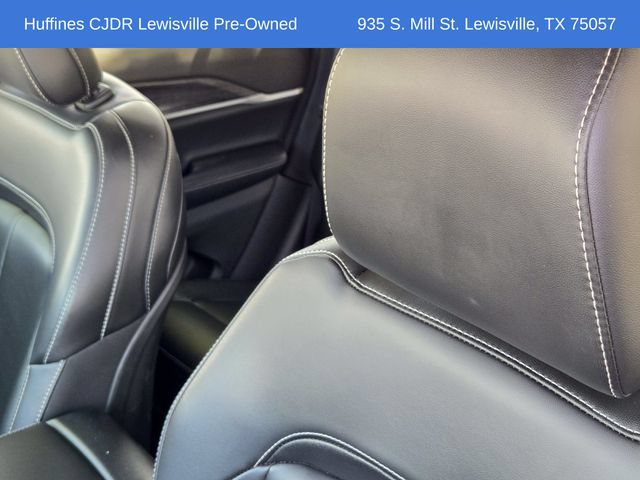 Used 2024 Jeep Grand Cherokee Limited w/ Black Appearance Package RWD image 18