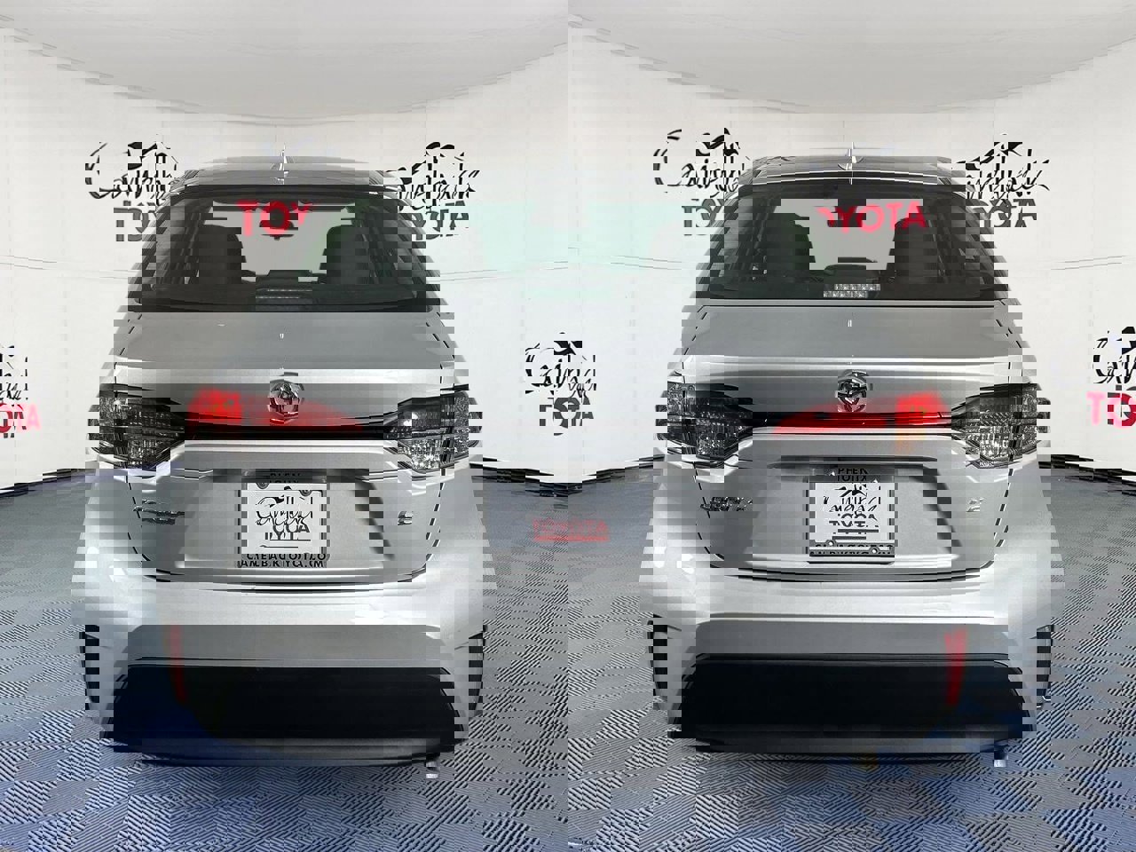 Used 2024 Toyota Corolla LE image 6