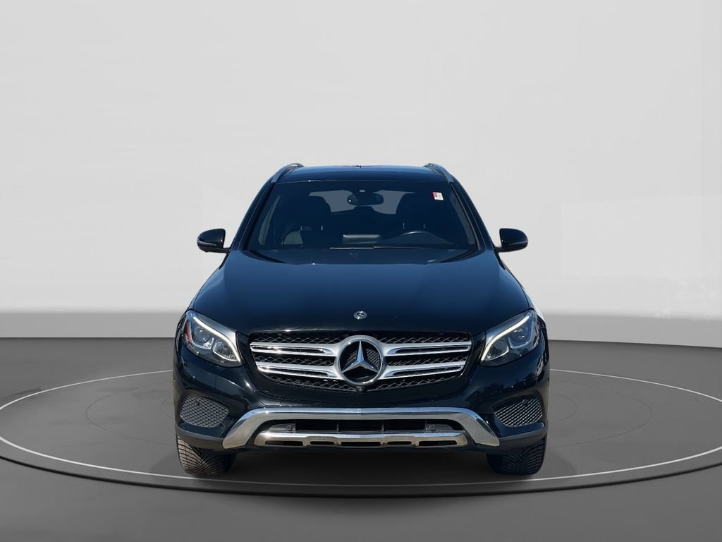 Used 2019 Mercedes-Benz GLC 350e 4MATIC image 2
