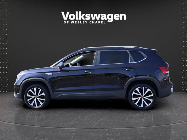 Certified 2024 Volkswagen Taos SE FWD image 5