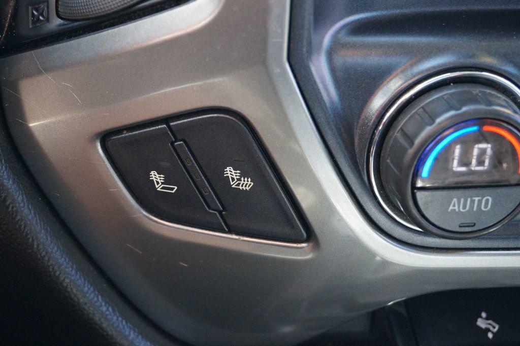 Used 2018 Chevrolet Silverado 1500 LT w/ Texas Edition AWD/4WD image 30