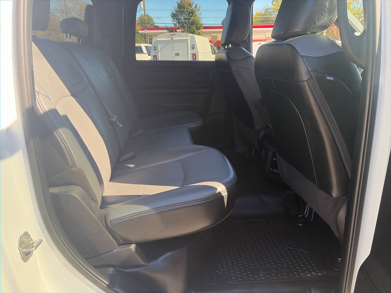 Used 2022 RAM 2500 Tradesman w/ Chrome Appearance Group RWD image 20