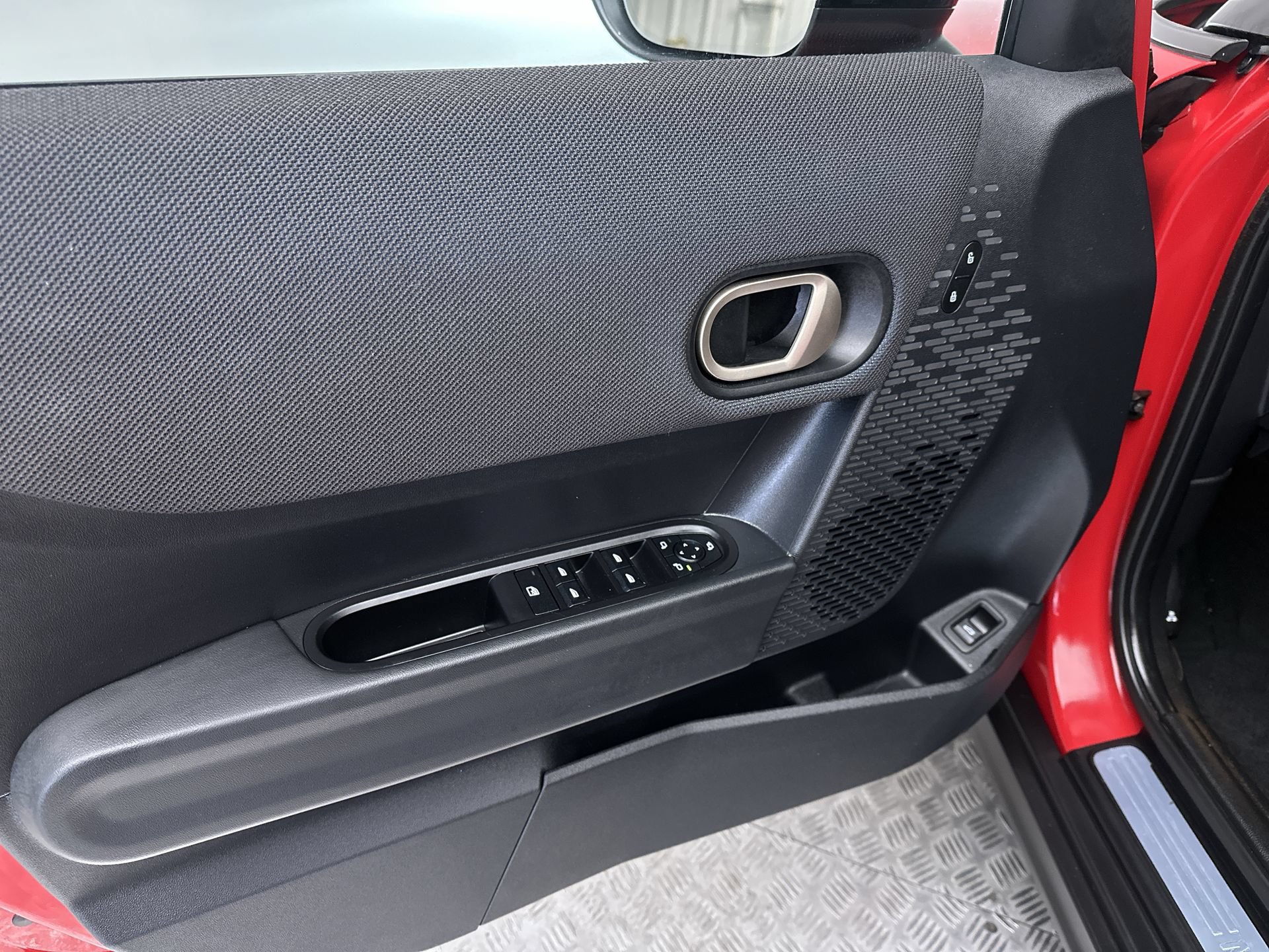 Used 2026 MINI Cooper 4-Door Hardtop FWD image 15