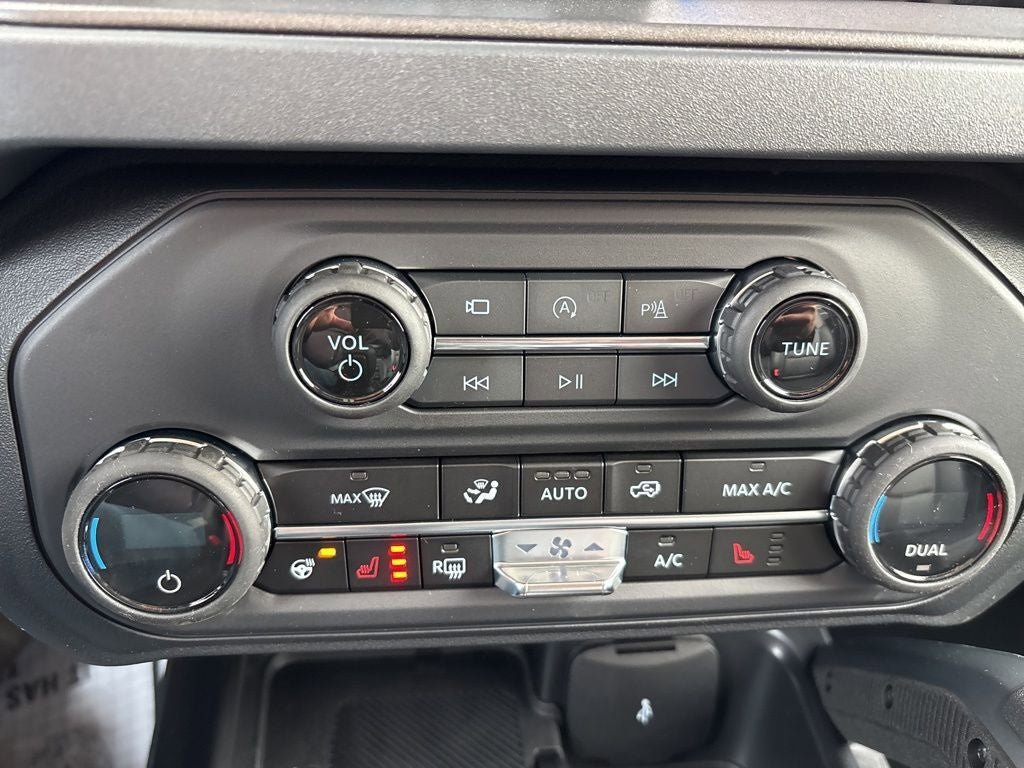 New 2025 Ford Bronco Badlands AWD/4WD image 14