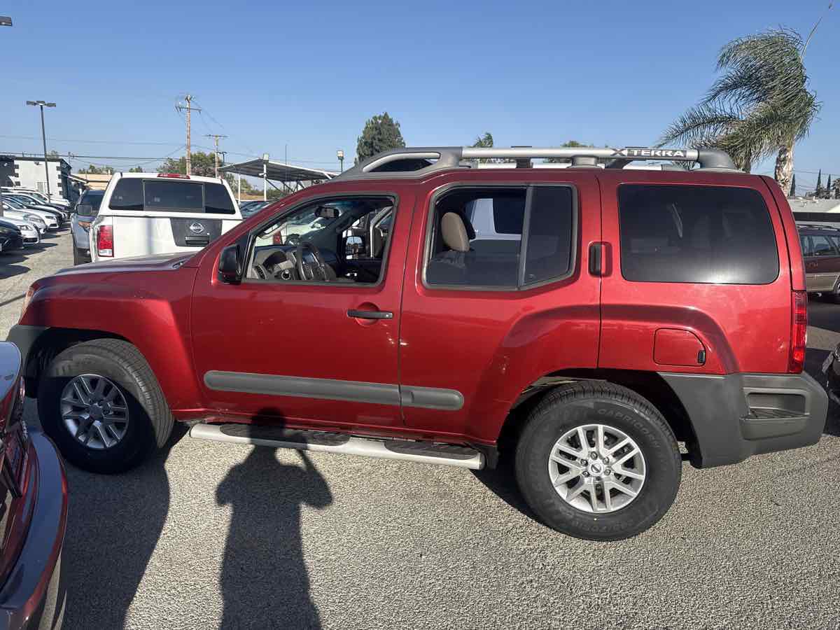 Used 2015 Nissan Xterra S w/ Value Package RWD image 5