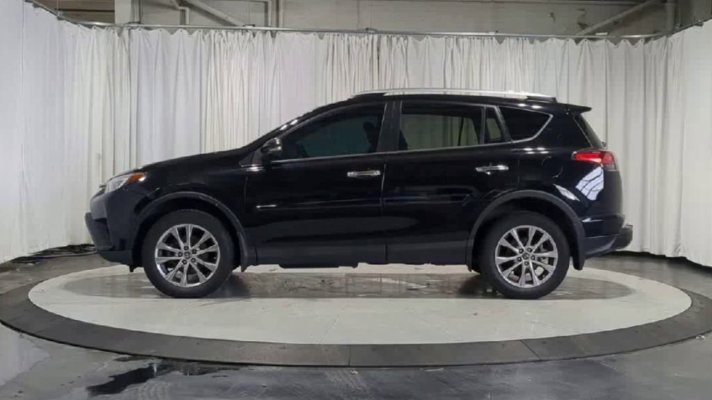 Used 2016 Toyota RAV4 Limited AWD/4WD image 6