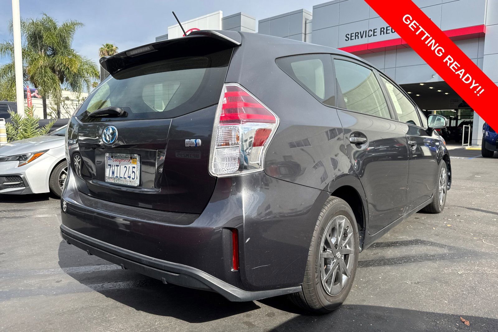 Certified 2017 Toyota Prius V Four image 5