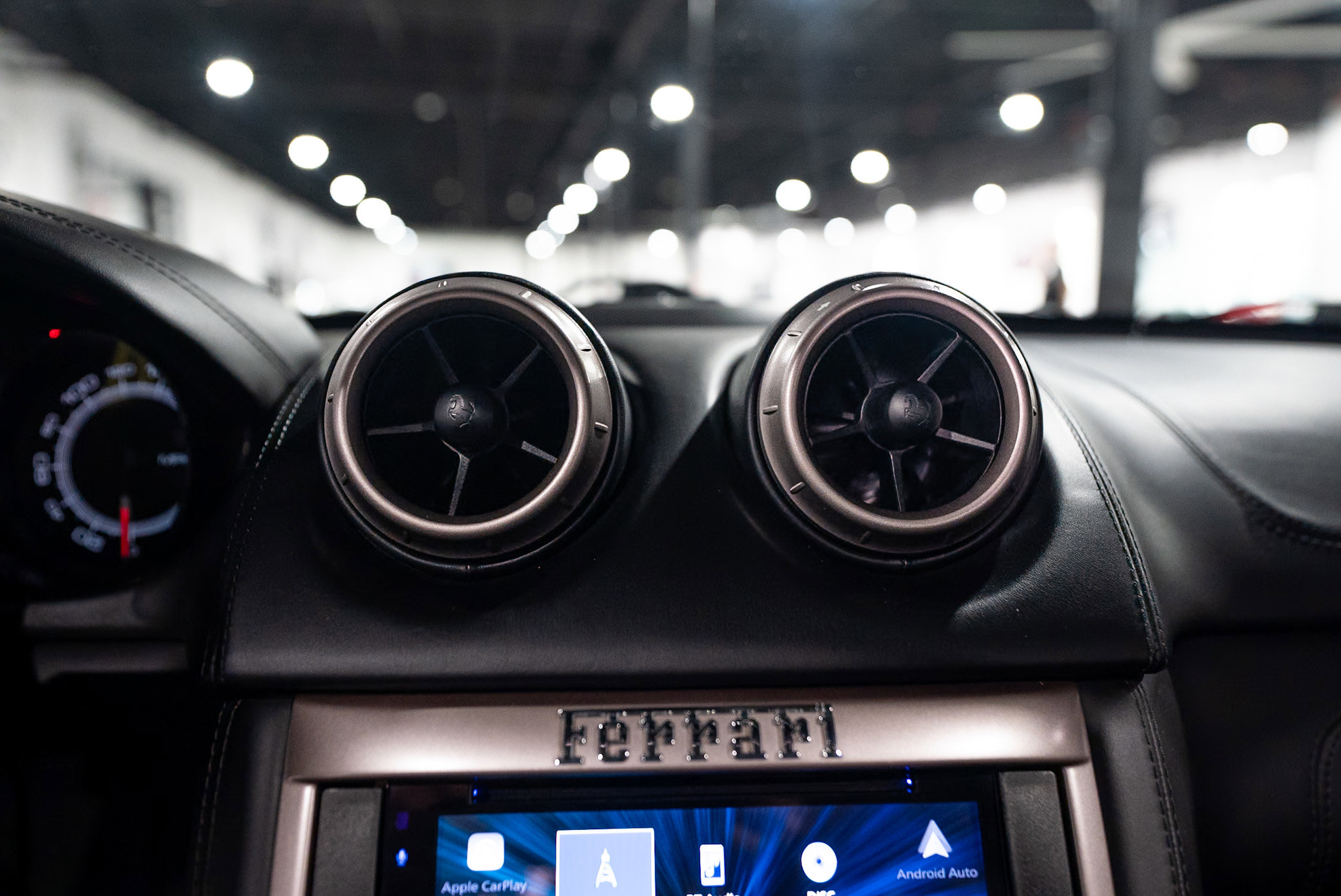 Used 2012 Ferrari California image 24