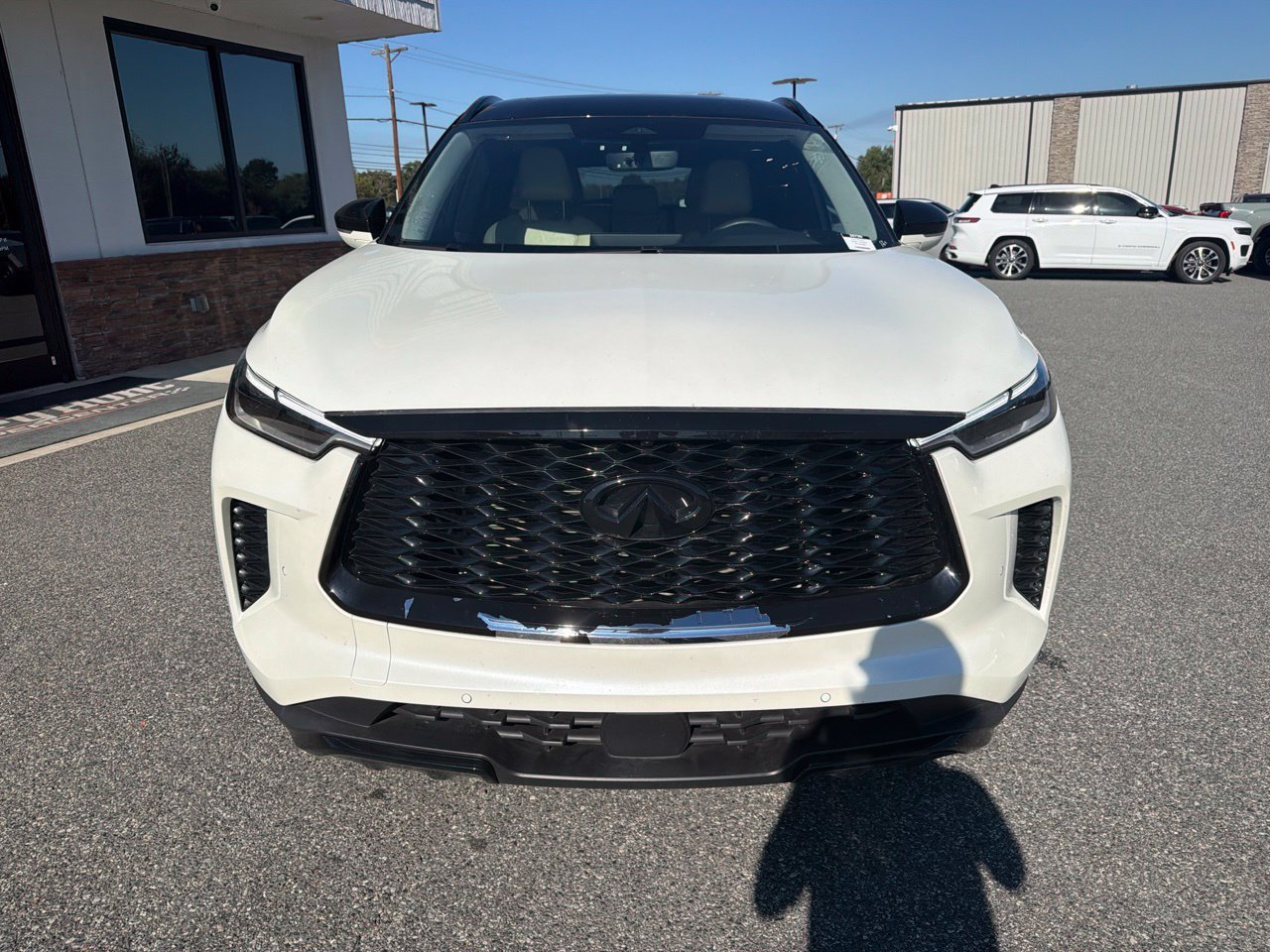 Used 2024 INFINITI QX60 Luxe FWD image 12