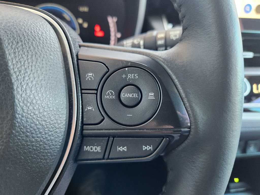 Used 2024 Toyota Corolla Cross AWD Hybrid w/ Convenience Package image 27