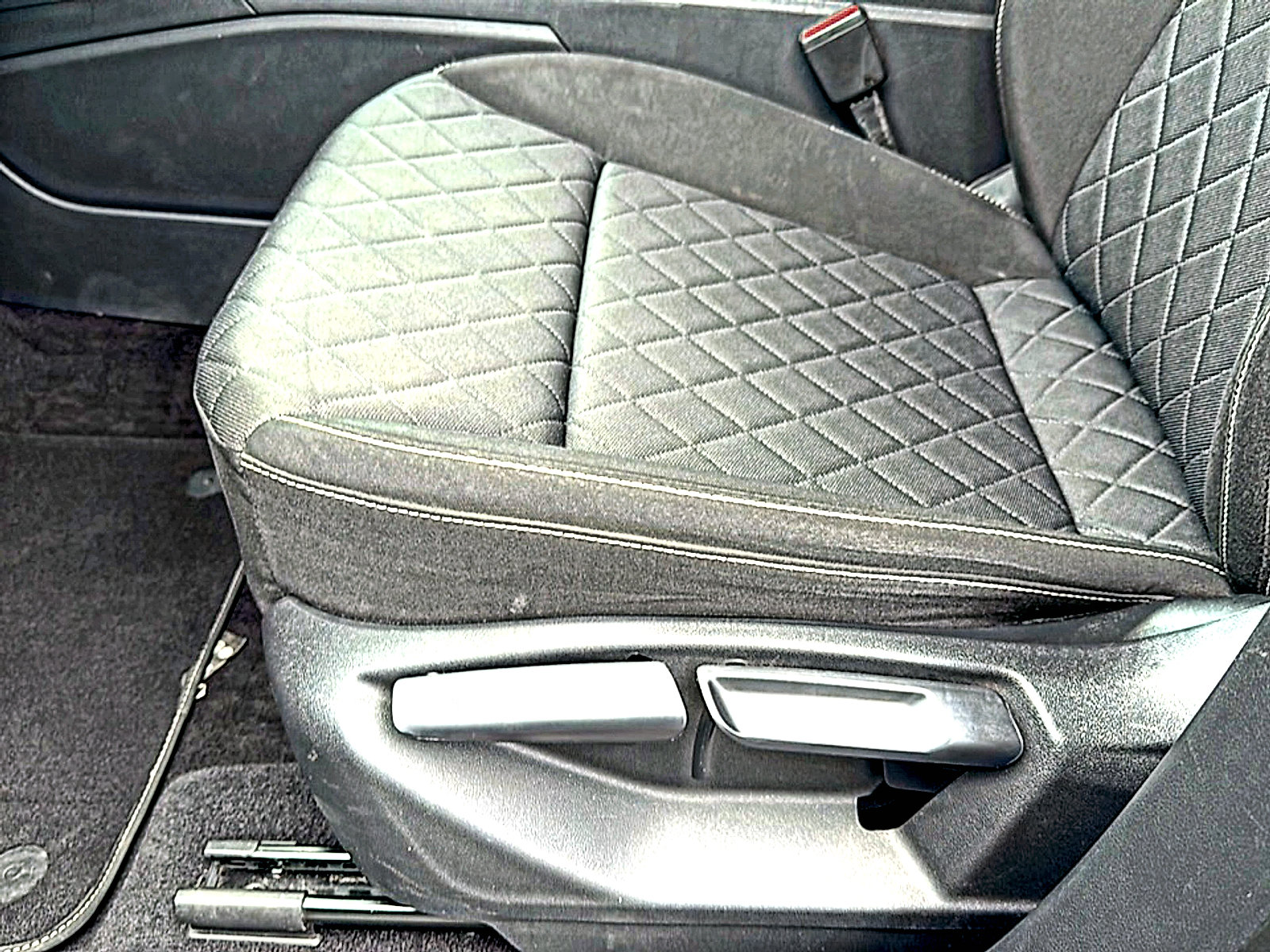 Used 2021 Volkswagen Atlas Cross Sport S FWD image 15