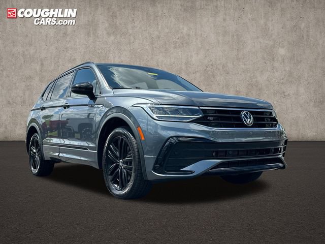 Used 2022 Volkswagen Tiguan SE R-Line AWD/4WD image 1
