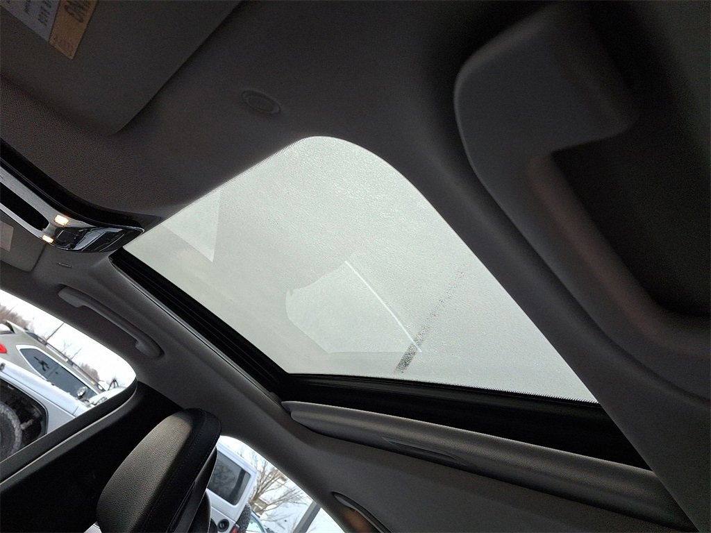 Used 2022 Mercedes-Benz C 300 C 300 image 14