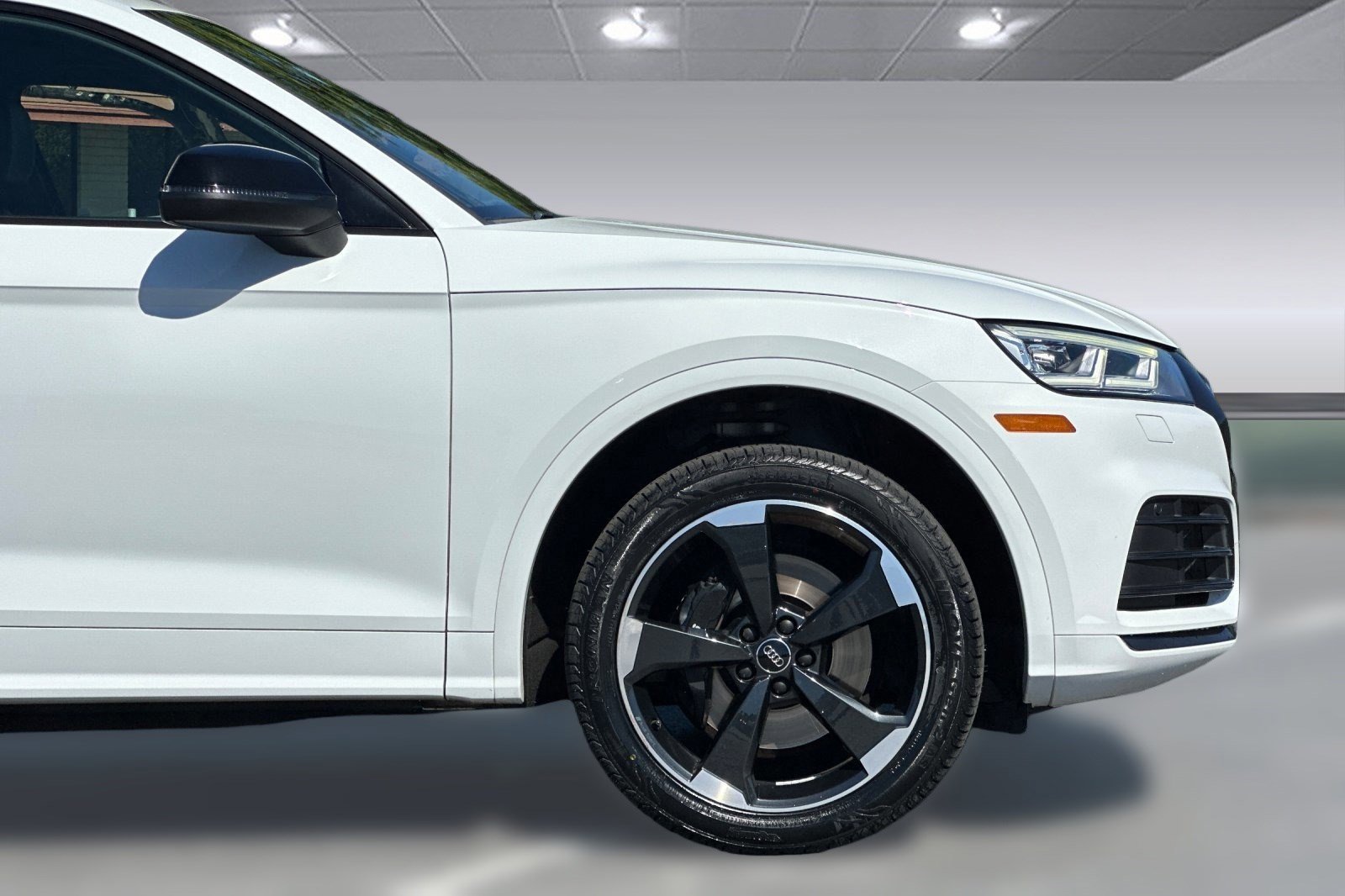 Used 2019 Audi SQ5 Premium Plus w/ Premium Plus Package image 36