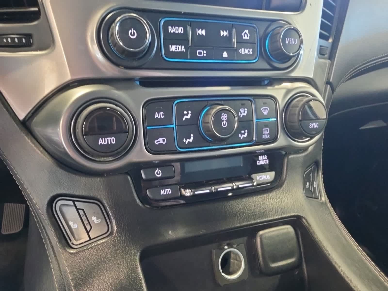 Used 2018 Chevrolet Tahoe LT AWD/4WD image 27