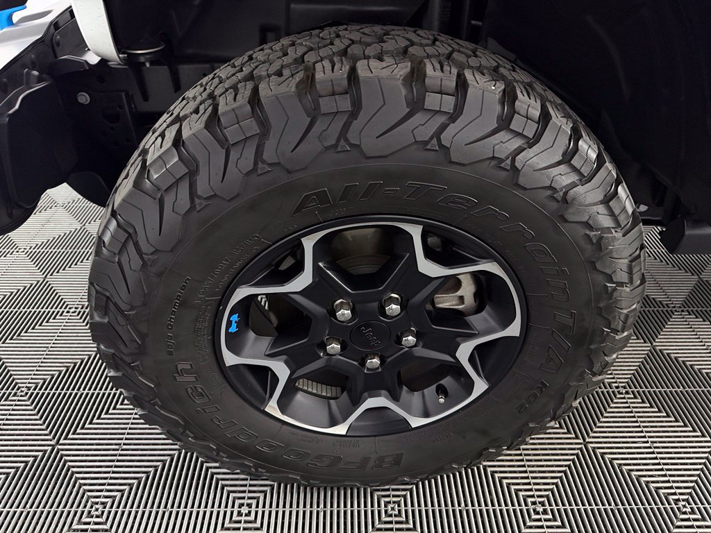 Used 2023 Jeep Wrangler Unlimited Rubicon 4xe AWD/4WD image 11
